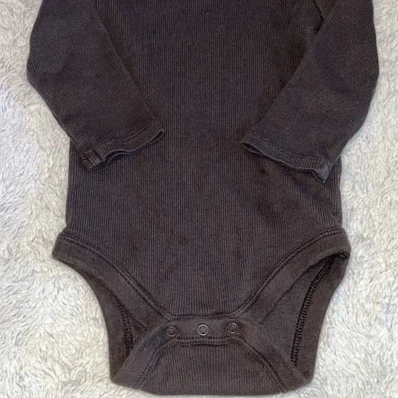 (3 for $10) baby gap ribbed bodysuit - Picture 3 of 4